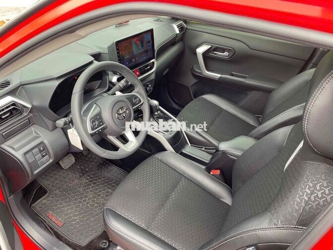 Toyota Raize 2025 lướt 7.500 km xả kho