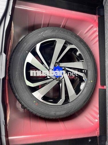 Toyota Raize 2025 lướt 7.500 km xả kho