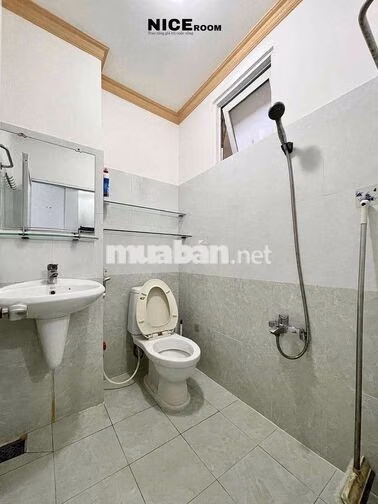 CHÍNH CHỦ CHO THUÊ STUDIO FULL NT  CỬA SỔ TRỜI KẾ BÊN ĐẠI HỌC FTU
