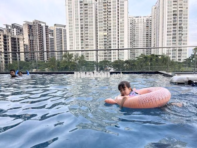 share phòng cho nữ chung cư GOLDORA PLAZA trong căn 3pn