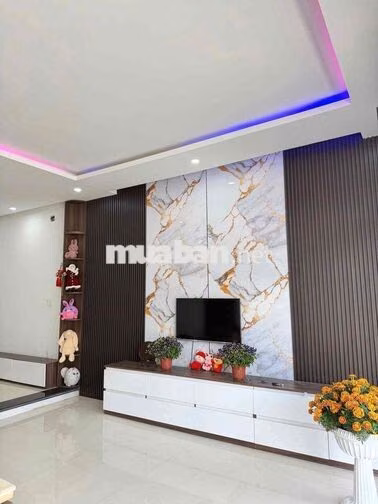 194  CHO THUÊ NHÀ 4 TẦNG MẶT TIỀN TRƯƠNG QUANG ĐƯỢC