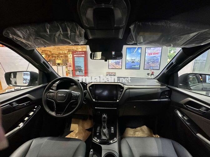 Isuzu D-Max Bán tải Diesel Tự động 6 cấp Xám