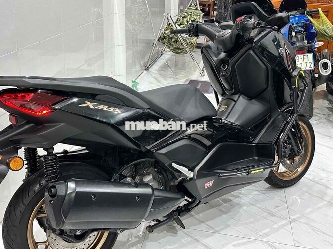 Yamaha XMAX 300