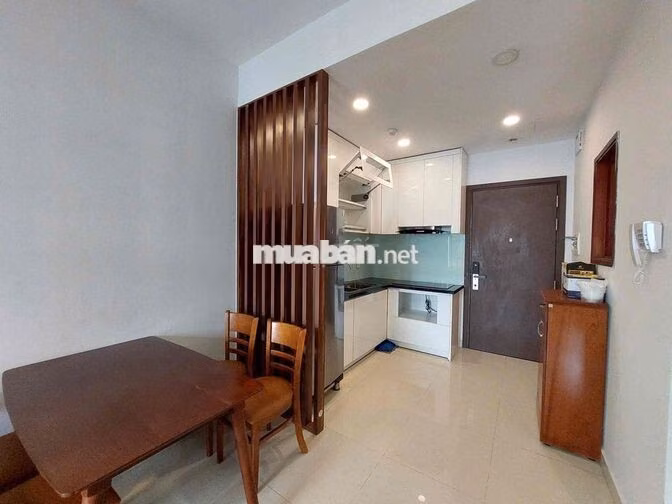 Căn hộ 2 phòng ngủ. chung cư Golden Mansion. vào ở ngay