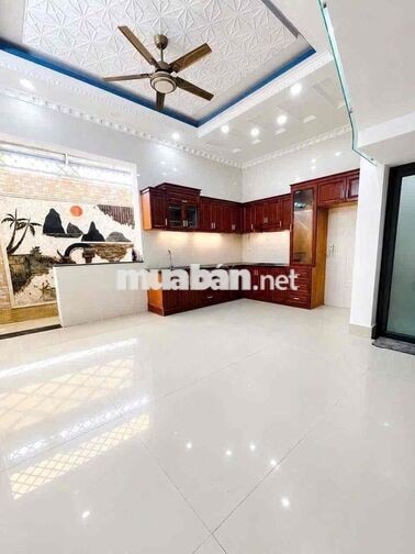 Nguyên căn nhà mới KDC Ô mê Ly nhà bè sân đậu ô tô