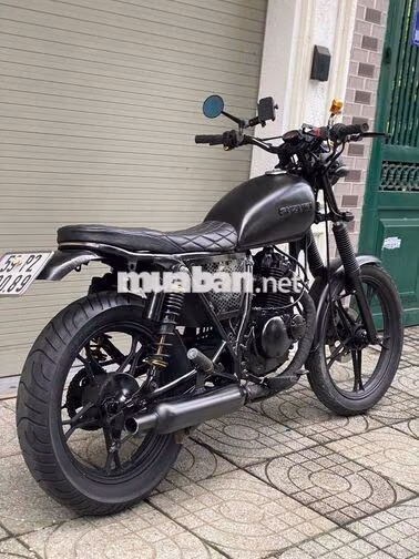 Suzuki GN125 Đen