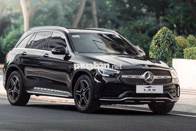 Mercedes GLC300 4MATIC 2021 Đen 5 vạn km