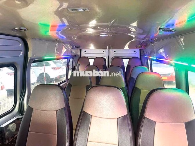 Ford Transit 2017 16c bản trung Bạc
