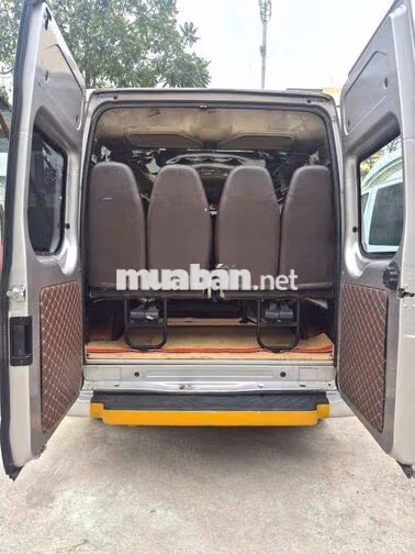 Ford Transit 2017 16c bản trung Bạc