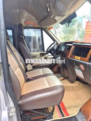 Ford Transit 2017 16c bản trung Bạc