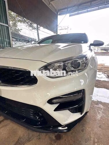 Kia Cerato 2021 Trắng 3 vạn