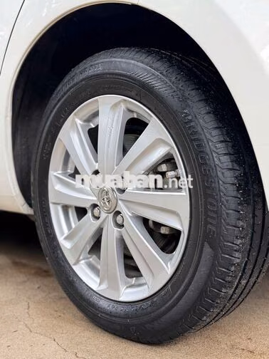 Toyota Yaris 1.5G 2017 Trắng 65.000km quá đẹp luôn