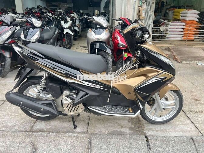 Honda Air Blade 2014 Vàng đồng, Đen đã sử dụng