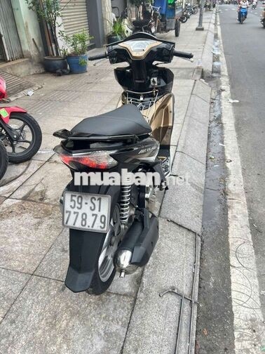 Honda Air Blade 2014 Vàng đồng, Đen đã sử dụng