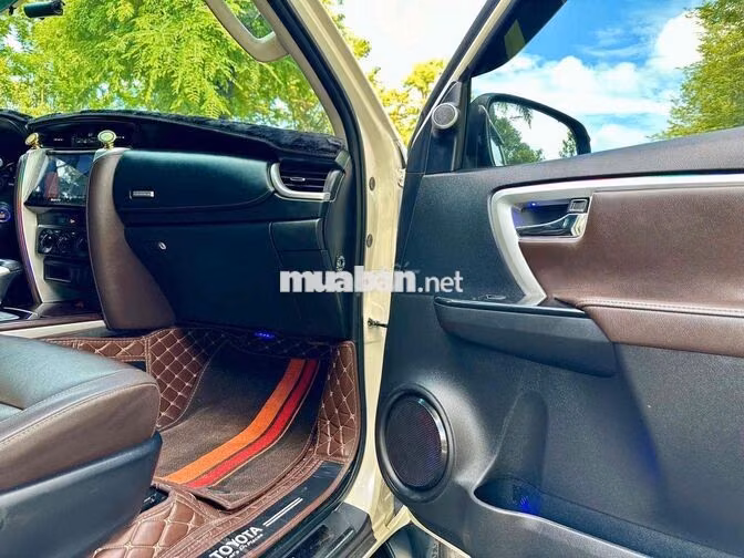 Toyota Fortuner 2019 Dầu Tự động 100000 km Trắng