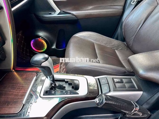 Toyota Fortuner 2019 Dầu Tự động 100000 km Trắng