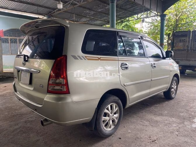 Toyota Innova 2.0 G 2006 xe đẹp