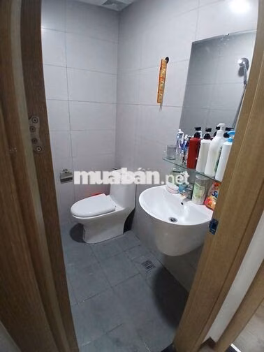 Chung cư 2PN 2WC 1tr7 gần làng đại học 6-8km 15-20ph đi xe (ở ghép)