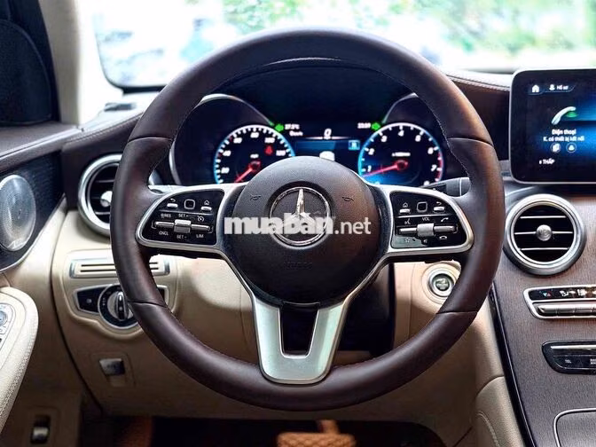 GLC300 AMG Model 2021 màu đen / nt kem siêu đẹp