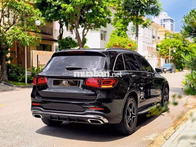 GLC300 AMG Model 2021 màu đen / nt kem siêu đẹp