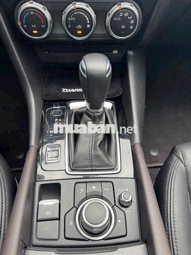 Mazda 3 Sedan 1.5 AT 2017 Trắng 10.000 km