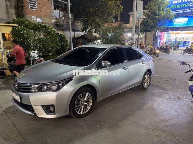 Toyota Altis 1.8G 2016 Bạc 110000 km