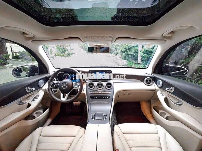 GLC300 AMG Model 2021 màu đen / nt kem siêu đẹp