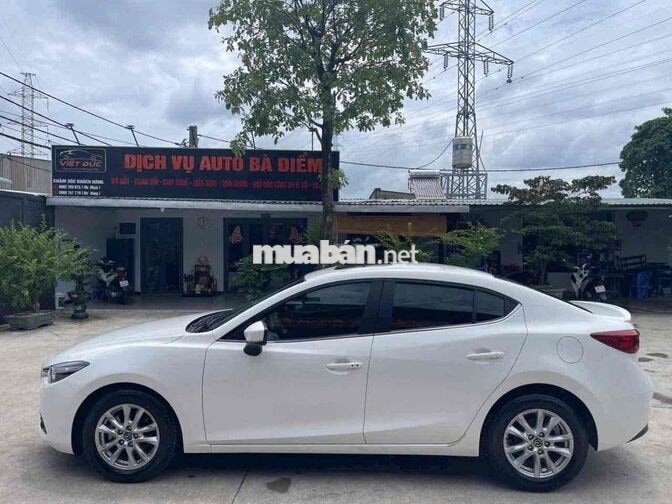 Mazda 3 Sedan 1.5 AT 2017 Trắng 10.000 km