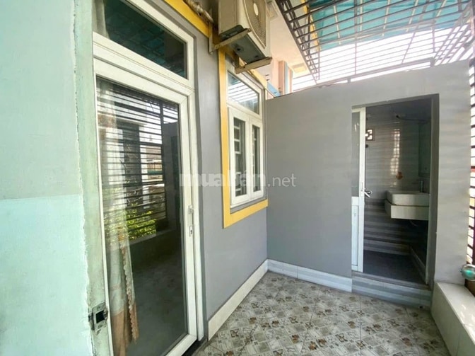 Cho thuê nhà Đường số 9, P. LINH TRUNG – 3PN 2WC (Có máy lạnh) – 10tr