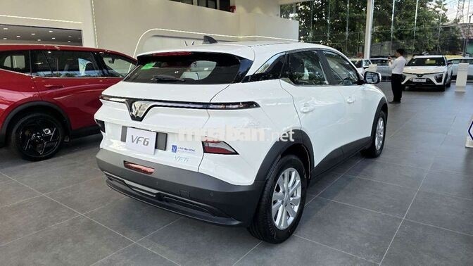 VinFast VF6 Plus 2026 Trắng