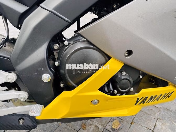 Yamaha R15 V3 2023 Xám Vàng