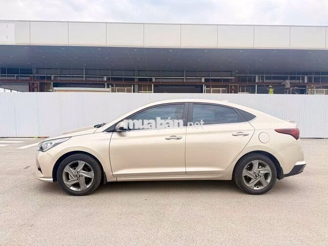 Hyundai Accent ATH 2023 Vàng cát 46000 km
