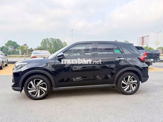 Toyota Raize 1.0 Turbo 2025 Đen 6.400 km