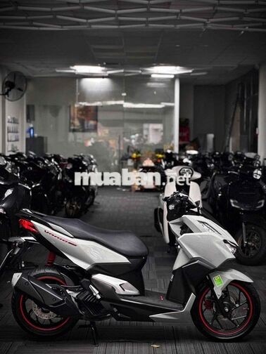 Honda VARIO 160 ABS 2023 Xám xi măng 1 vạn