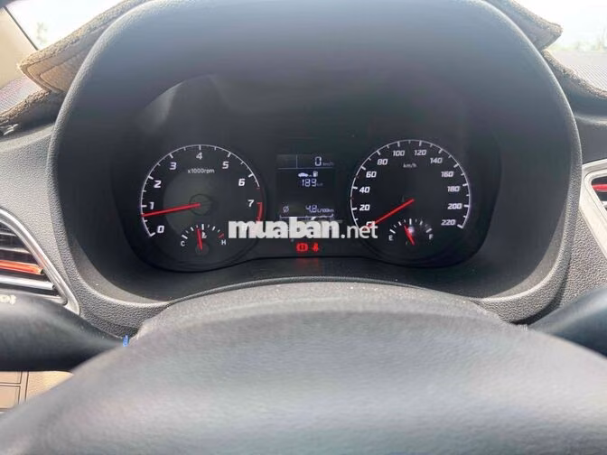 Hyundai Accent 2023 Số sàn Bạc
