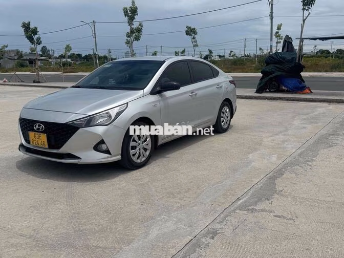Hyundai Accent 2023 Số sàn Bạc