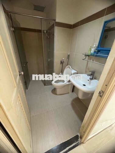 Cần cho thuê 1 phòng WC riêng trong căn hộ chung cư Đức Khải quận 7