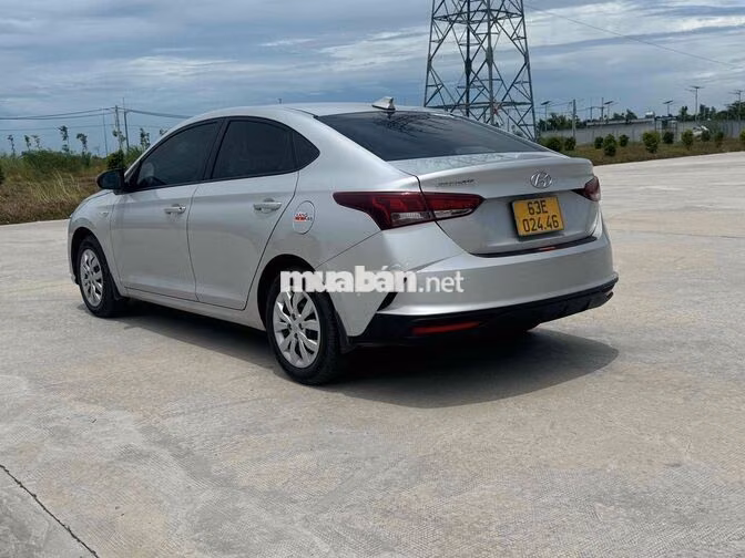 Hyundai Accent 2023 Số sàn Bạc