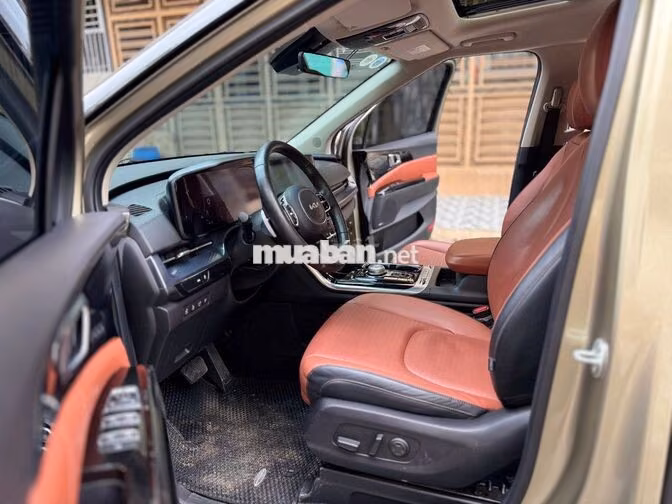 KIA Carnival Signature 2022 Vàng cát 7 chỗ