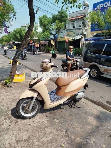 Honda Lead 2015 Vàng kem Tự động