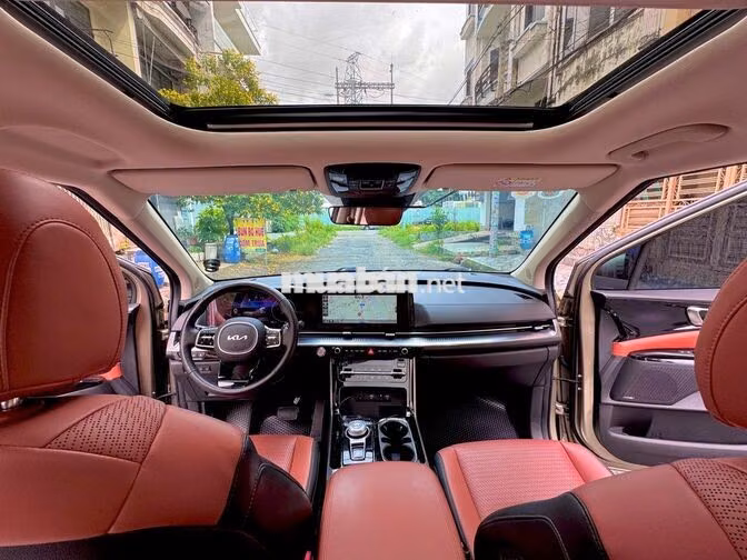 KIA Carnival Signature 2022 Vàng cát 7 chỗ