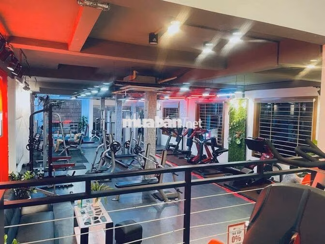 CHO THUÊ NHÀ MẶT TIỀN NGUYỄN TRÃI QUẬN 5, TRỆT 3 LẦU, DTSD 450M2