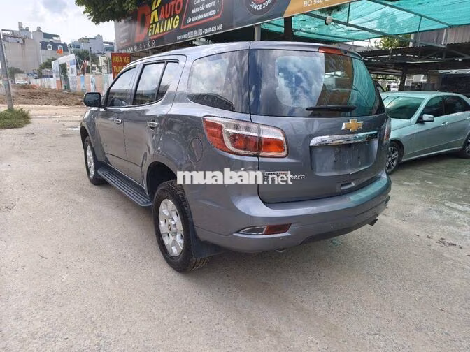 Chevrolet Trailblazer LT 2.5AT 2018 Xám 120000 km