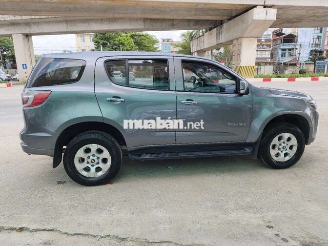 Chevrolet Trailblazer LT 2.5AT 2018 Xám 120000 km