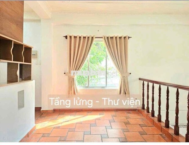 Mặt bằng kinh doanh gần siêu thị, chợ, trường đại Bình Dương