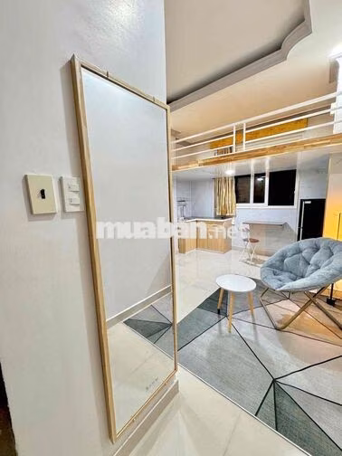 DUPLEX CỬA SỔ SÁT ĐẠI HỌC Y DƯỢC - BÁCH KHOA NGAY MẶT TIỀN