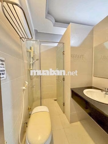 DUPLEX CỬA SỔ SÁT ĐẠI HỌC Y DƯỢC - BÁCH KHOA NGAY MẶT TIỀN