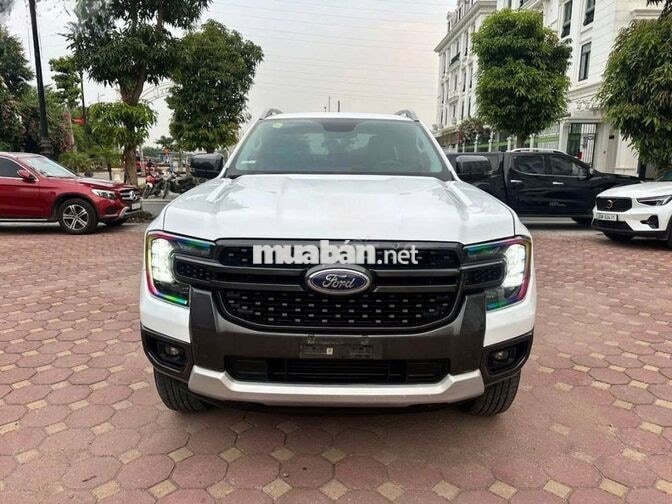 Ford Ranger Sport 2025 2.0L 4x4 AT Trắng