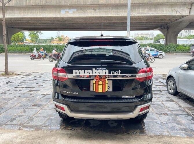 Ford Everest Titanium 2.0L 4x2 AT 2022