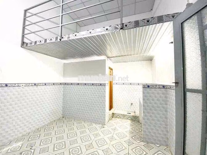cho thuê phòng trọ gác lửng ở Trần Xuân Soạn chỉ 3 🍠 2